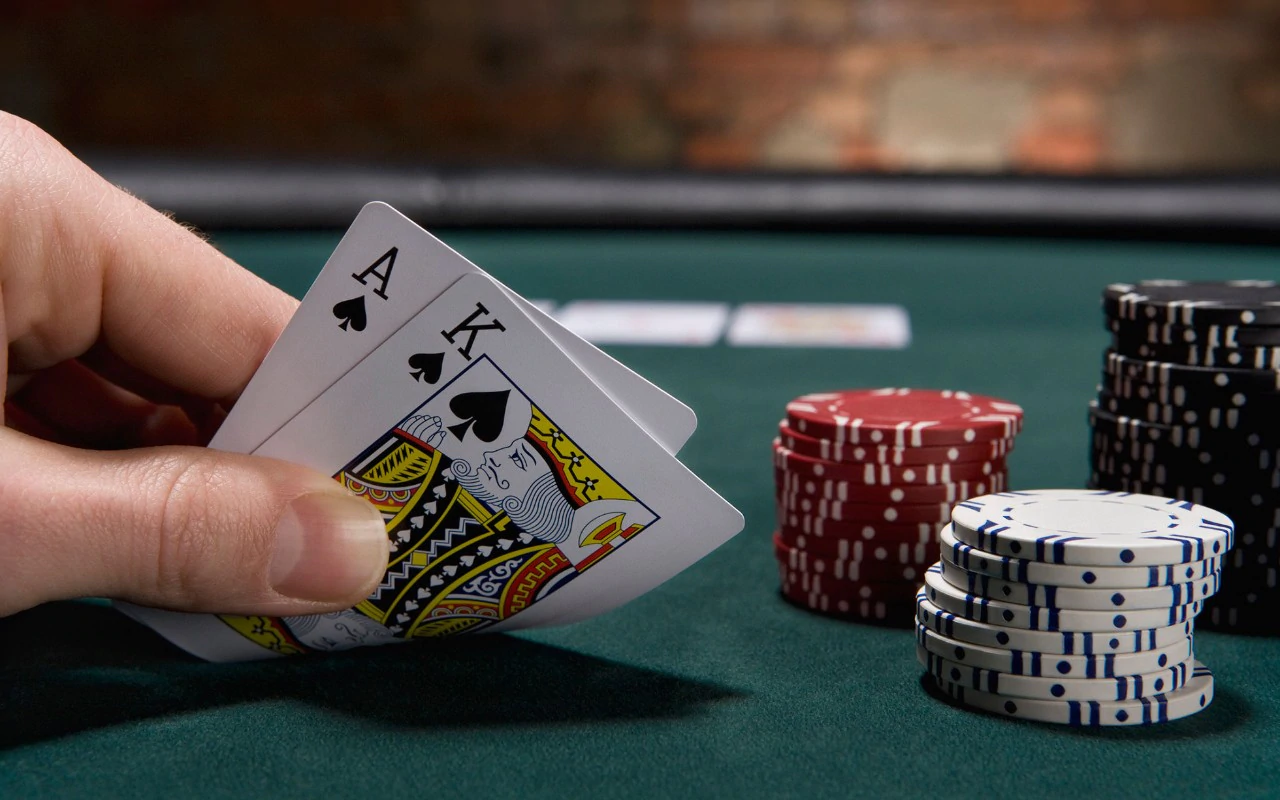 Understanding the Basics of Poker and Common Terminology